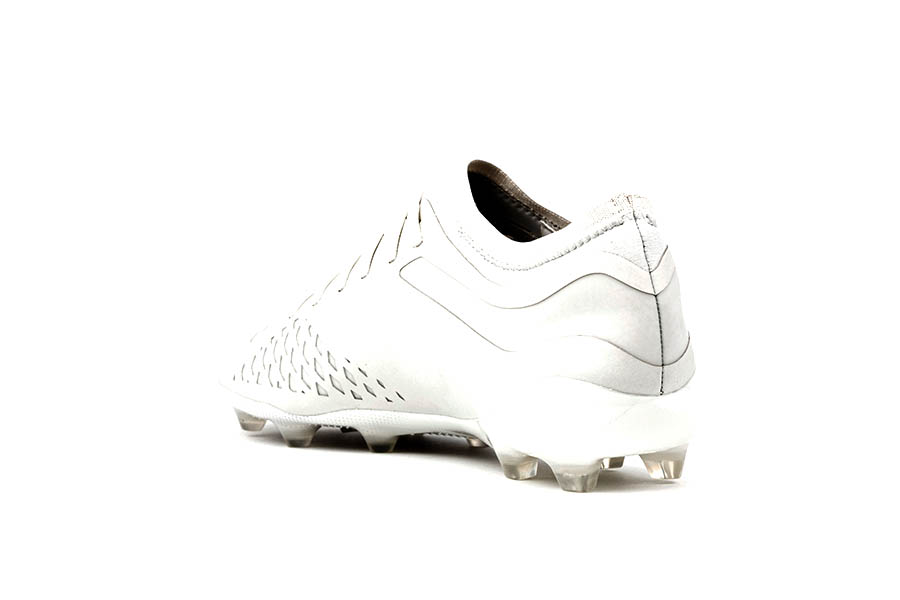 81388U-HPU UMBRO VELOCITA IV PRO FG WHITE / PLUM / NIMBUS CLOUD