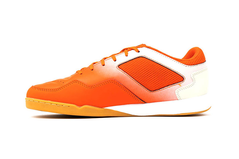 81566U-HL6 UMBRO CHALEIRA II LIGA TANGERINE TANGO / BLACK / WHITE