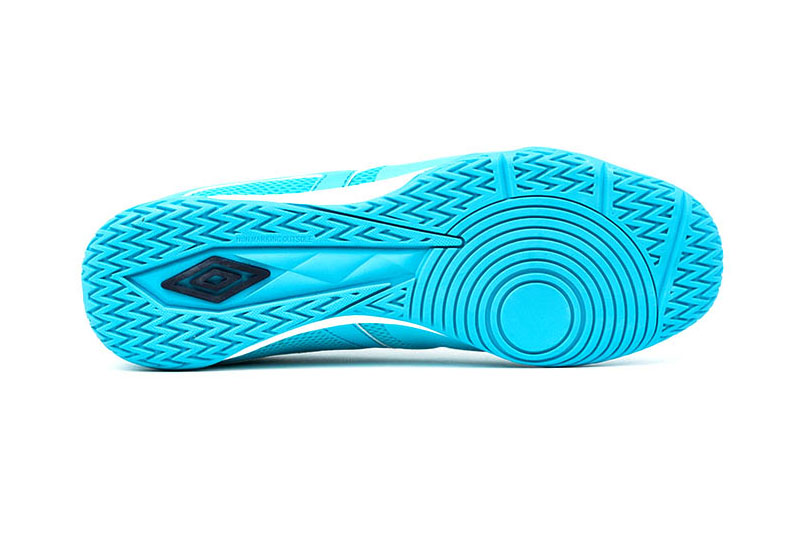 81574U-HL7 UMBRO VISION II LIGA SCUBA BLUE / EVENING BLUE