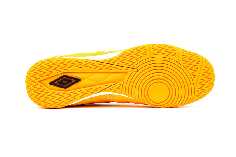 81574U-HL8 UMBRO VISION II LIGA ZINNIA / BLACK