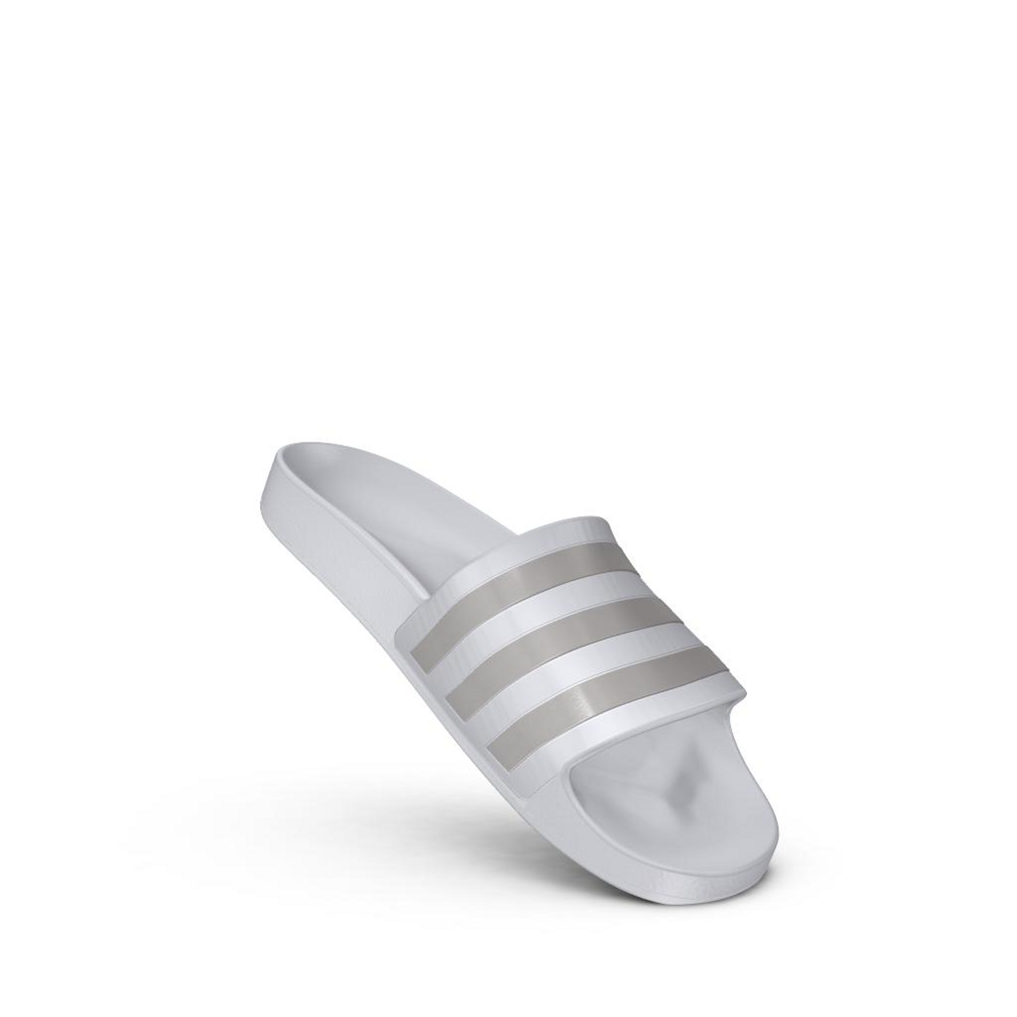ADILETTE AQUA
