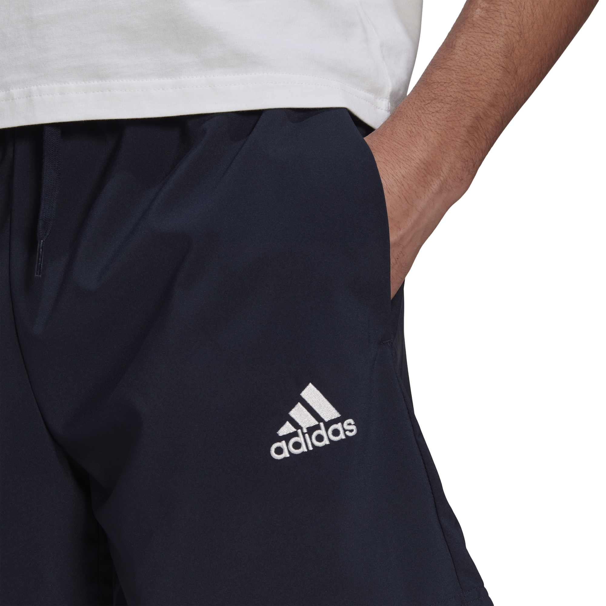 ESSENTIALS CHELSEA SHORT