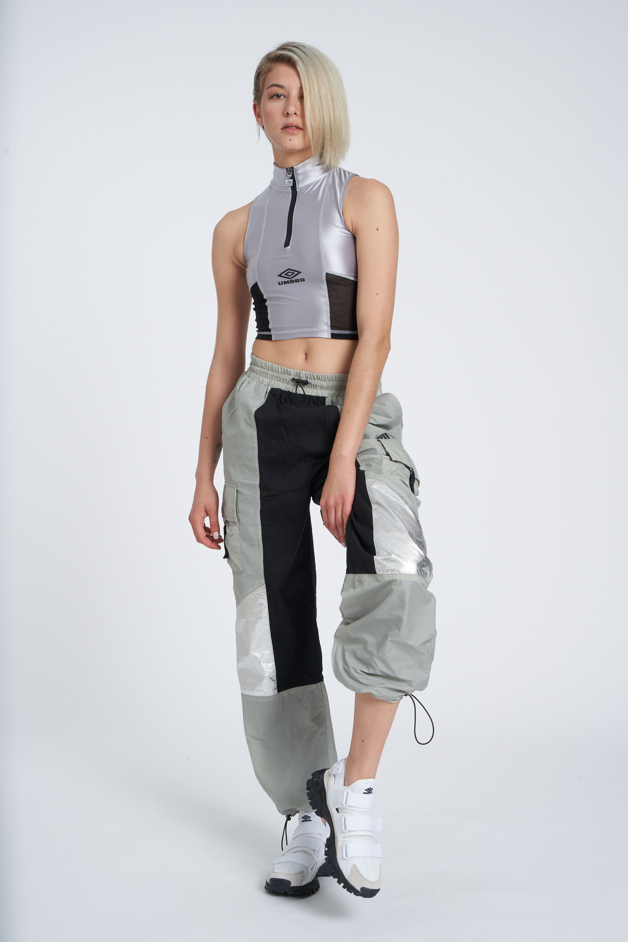 UMBRO REFLECTIVE TECH PANT - WMNS MIST / BLACK / REFLECTIVE