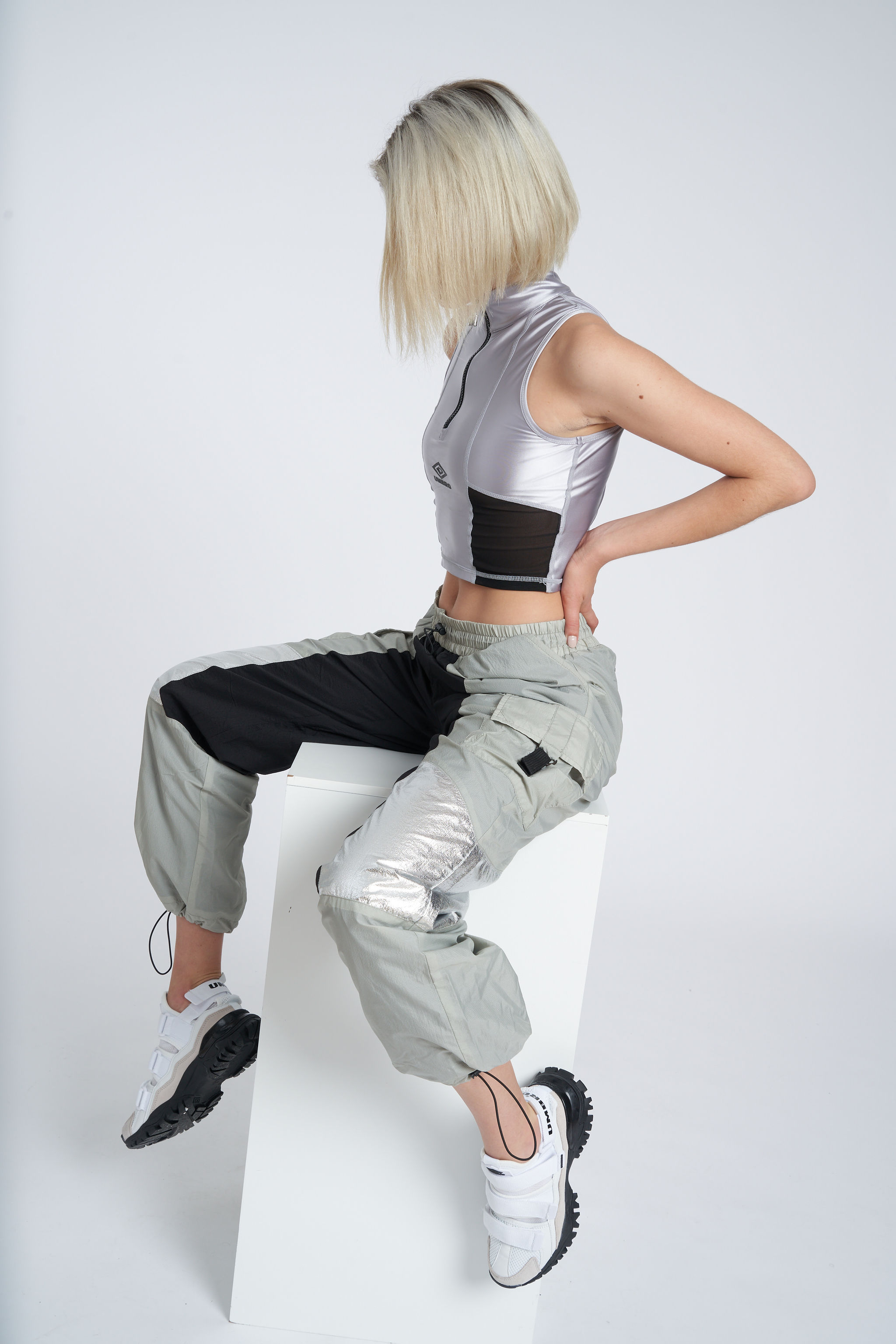 UMBRO REFLECTIVE TECH PANT - WMNS MIST / BLACK / REFLECTIVE