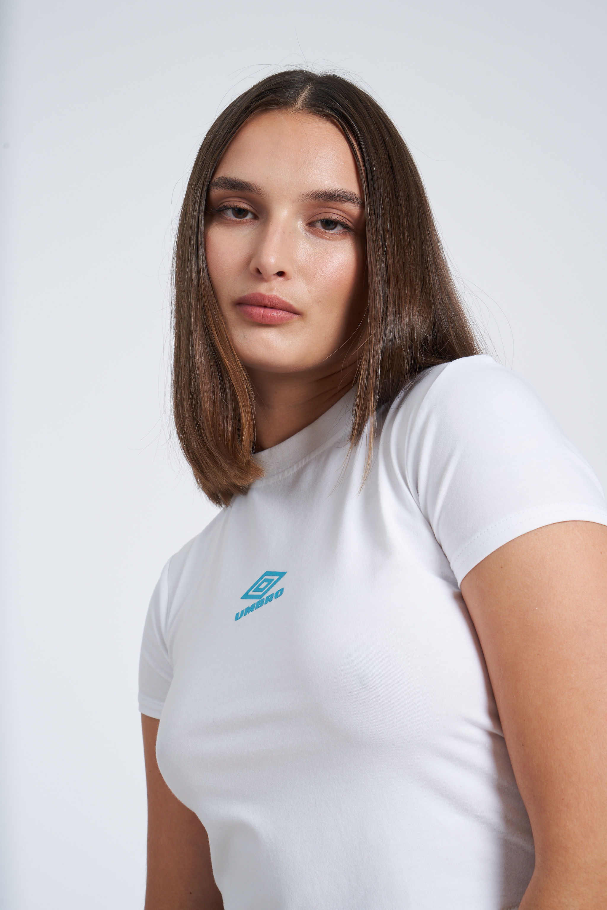 UMBRO FITTED CROP TEE - WMNS WHITE / SCUBA