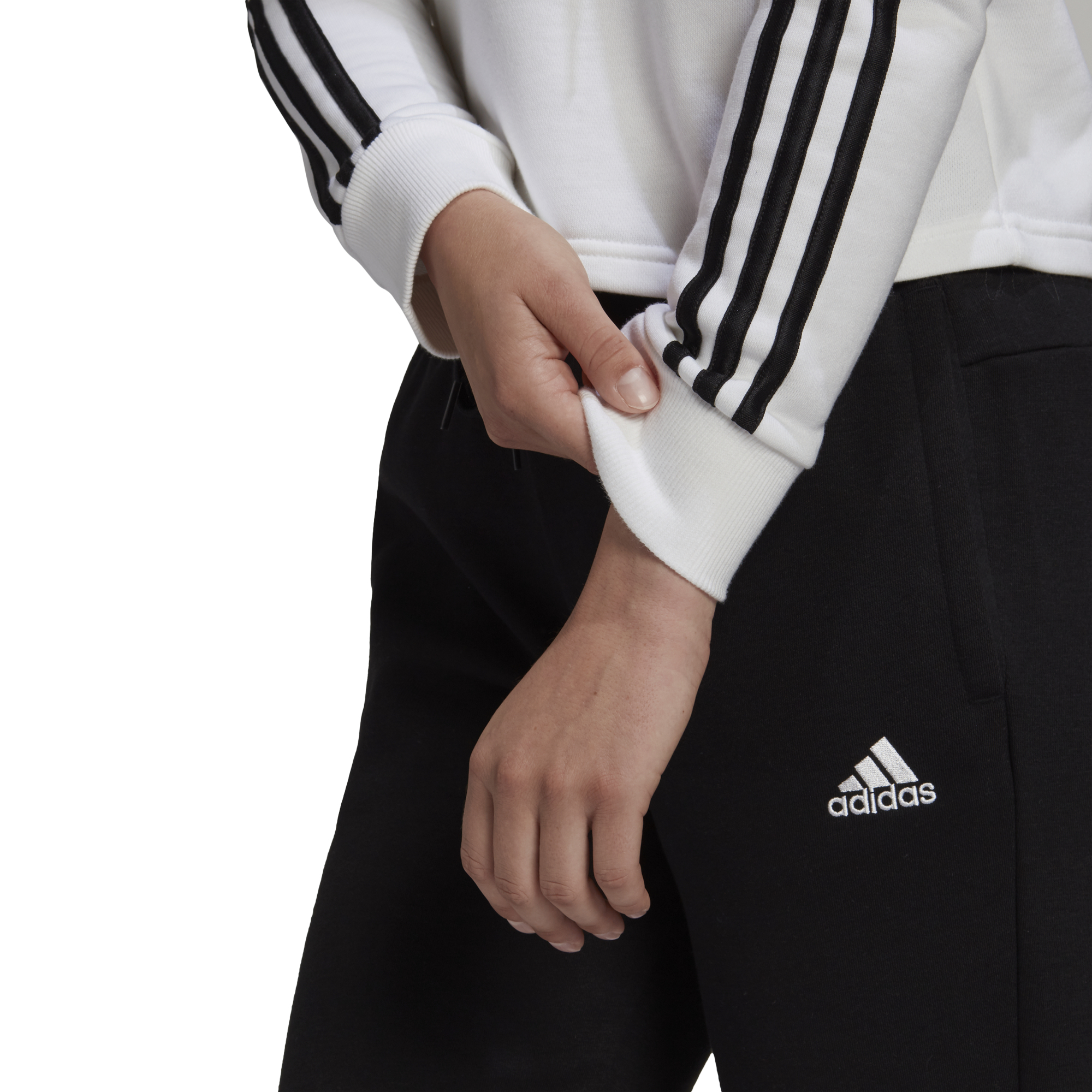 ESSENTIALS CROP HOODIE