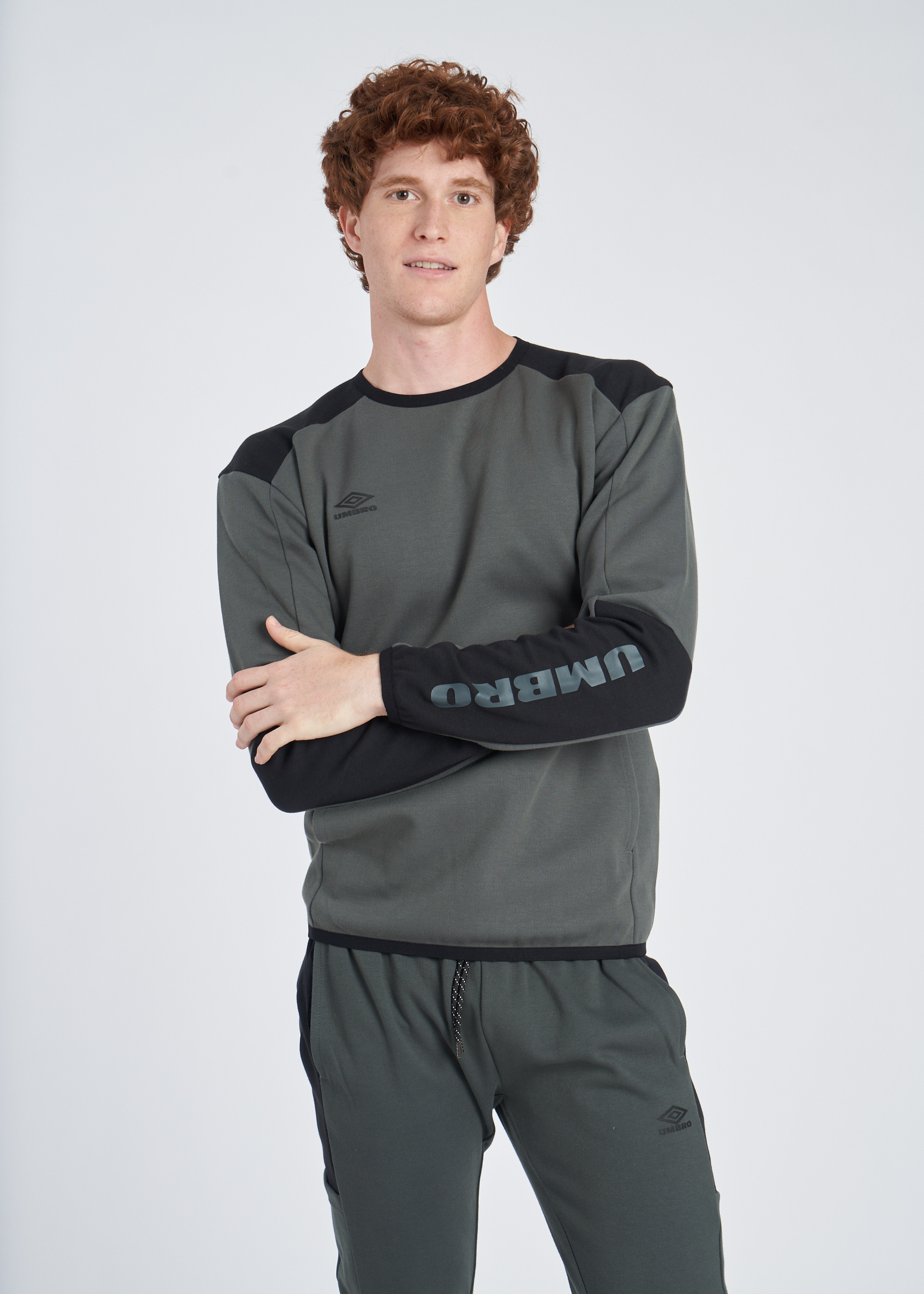 UTILITY CLR BLOCK SWEAT URBAN CHIC / BLACK