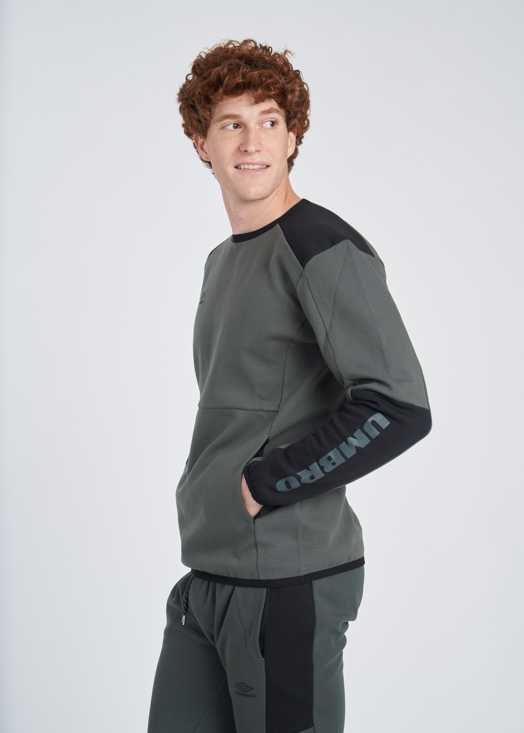 UTILITY CLR BLOCK SWEAT URBAN CHIC / BLACK