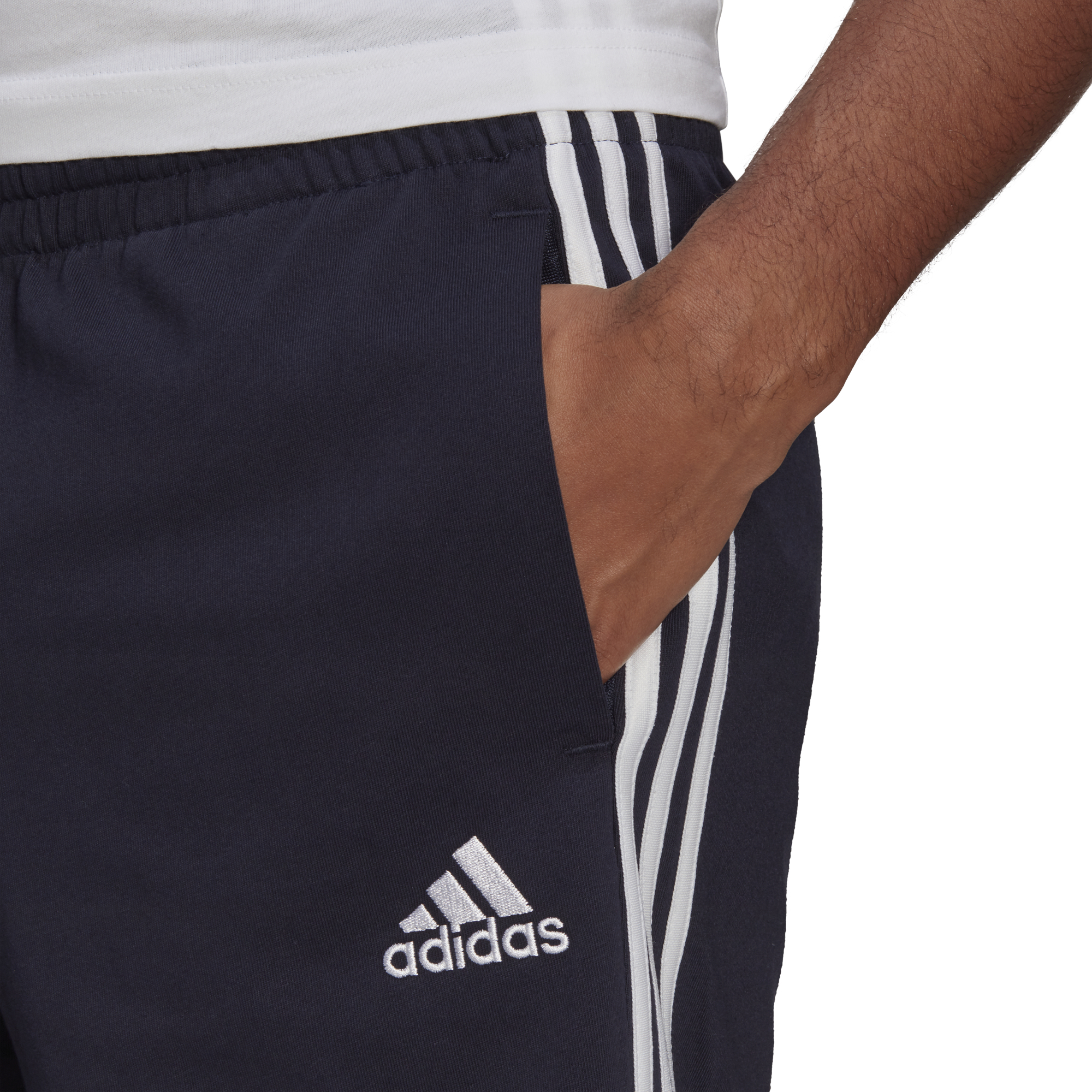 Short Adidas Essentials