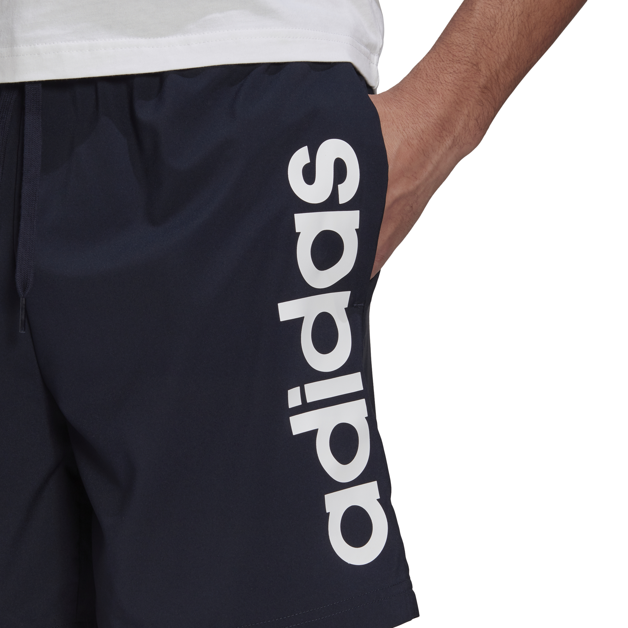 Short Adidas Essentials
