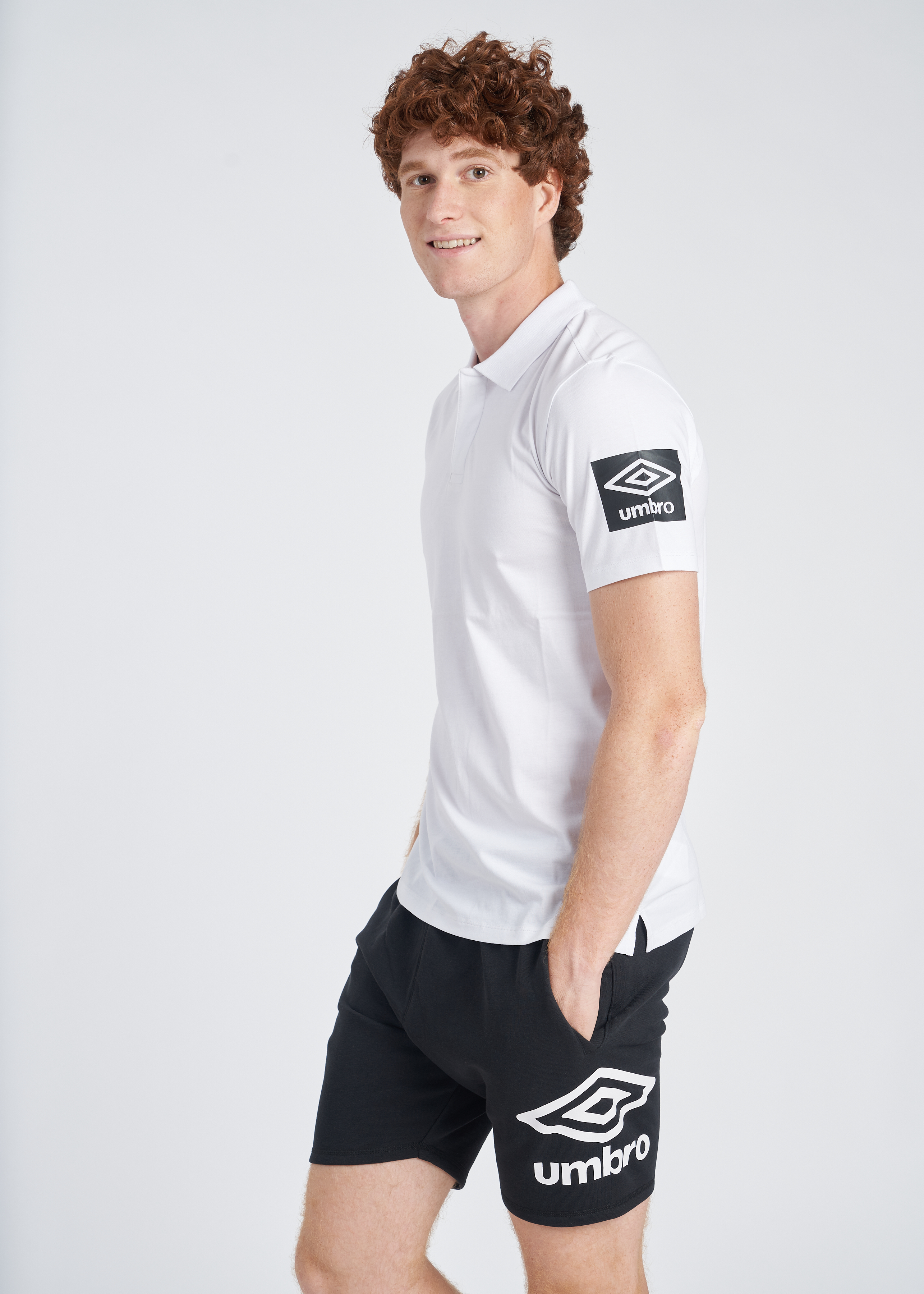 Camiseta Umbro Terrace Graphic Tee Brilliant White