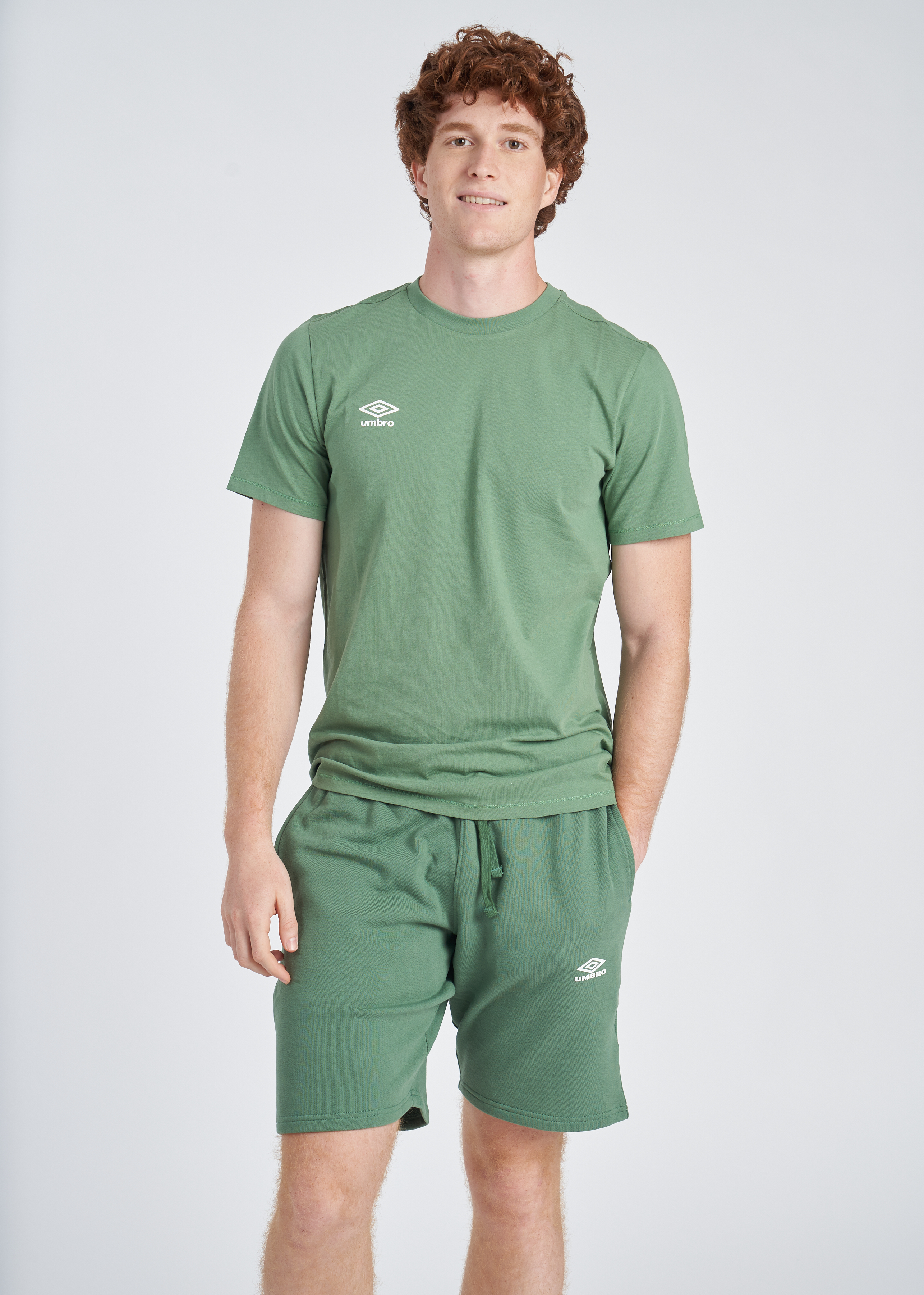 Camiseta Umbro Small Logro Cotton Tee Dark Ivy
