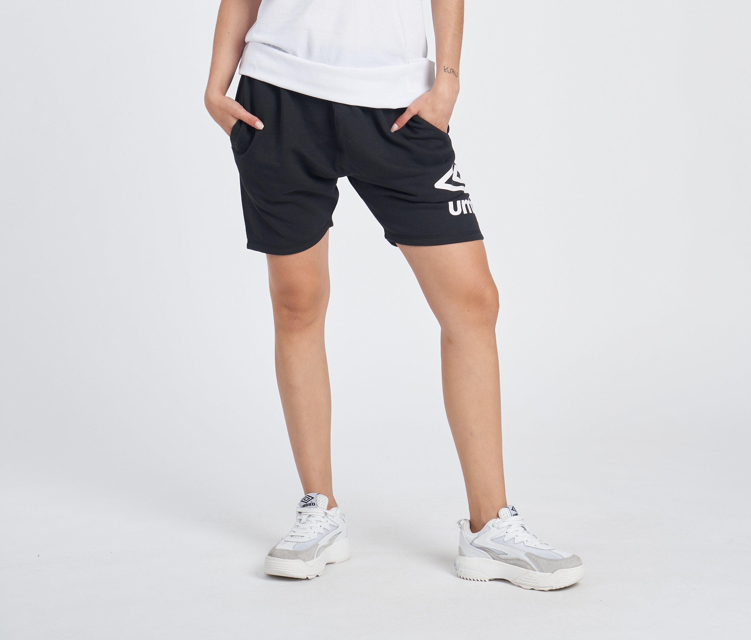 Pantalón Umbro Terrace Short Black