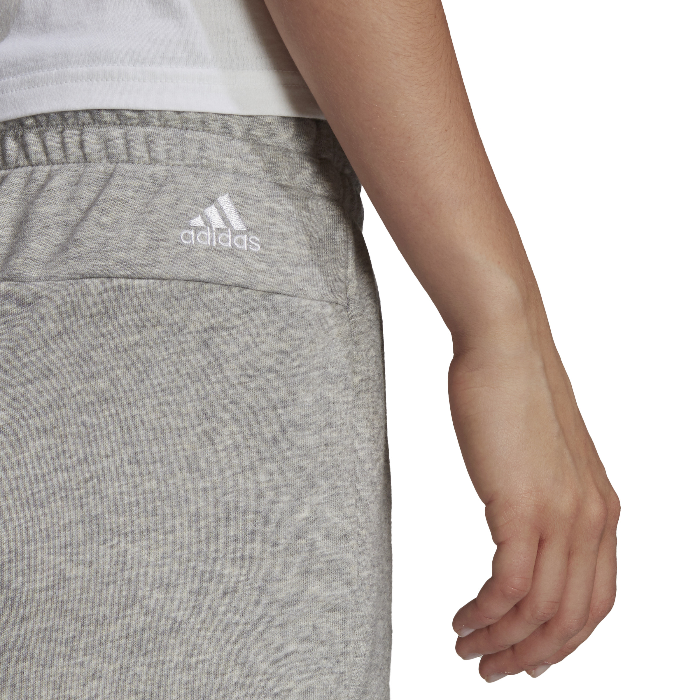 Short Adidas Essencial Slim Gris