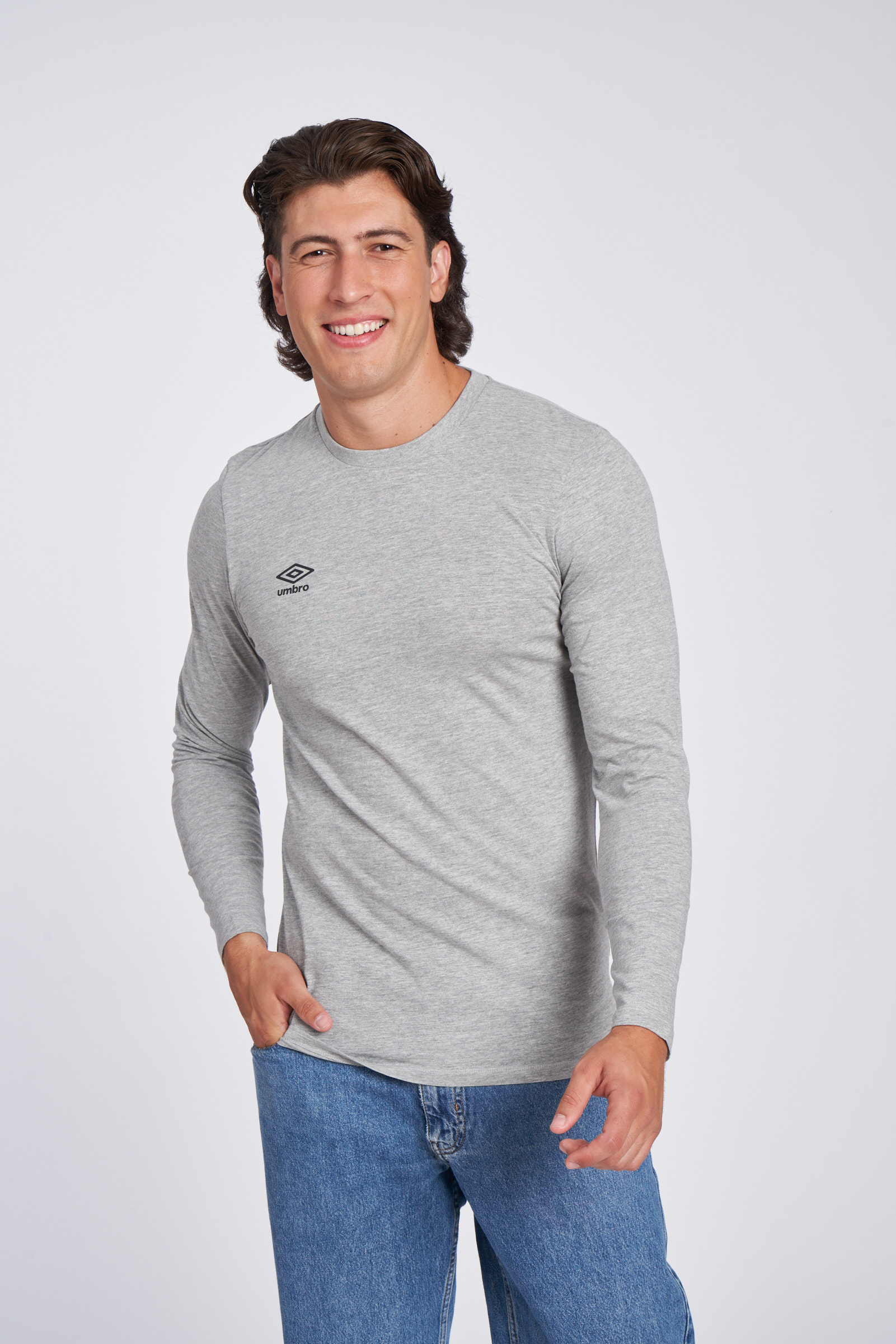 CAMISETA UMBRO FW SMALL LOGO LS TEE