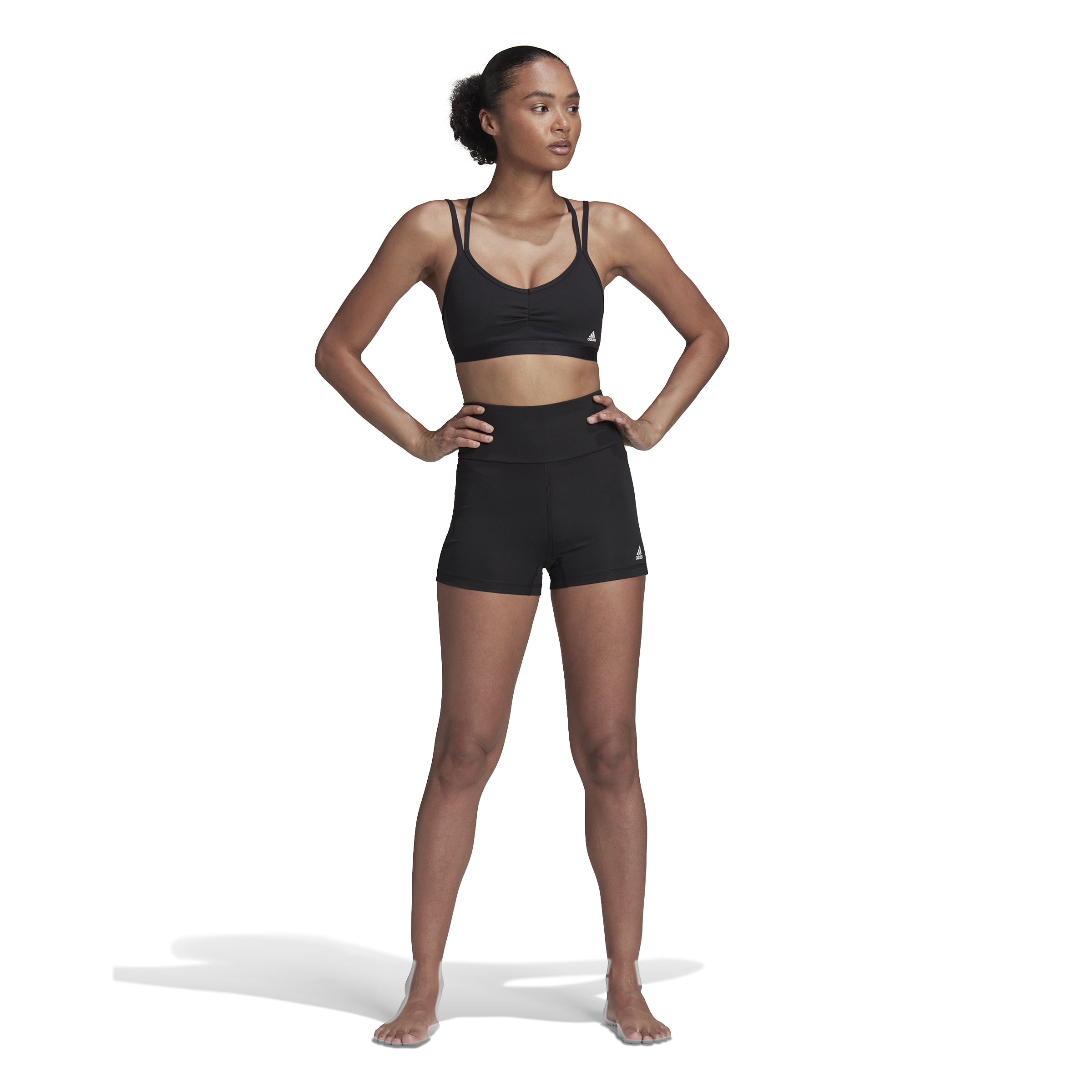 Malla Adidas Essentials Negra