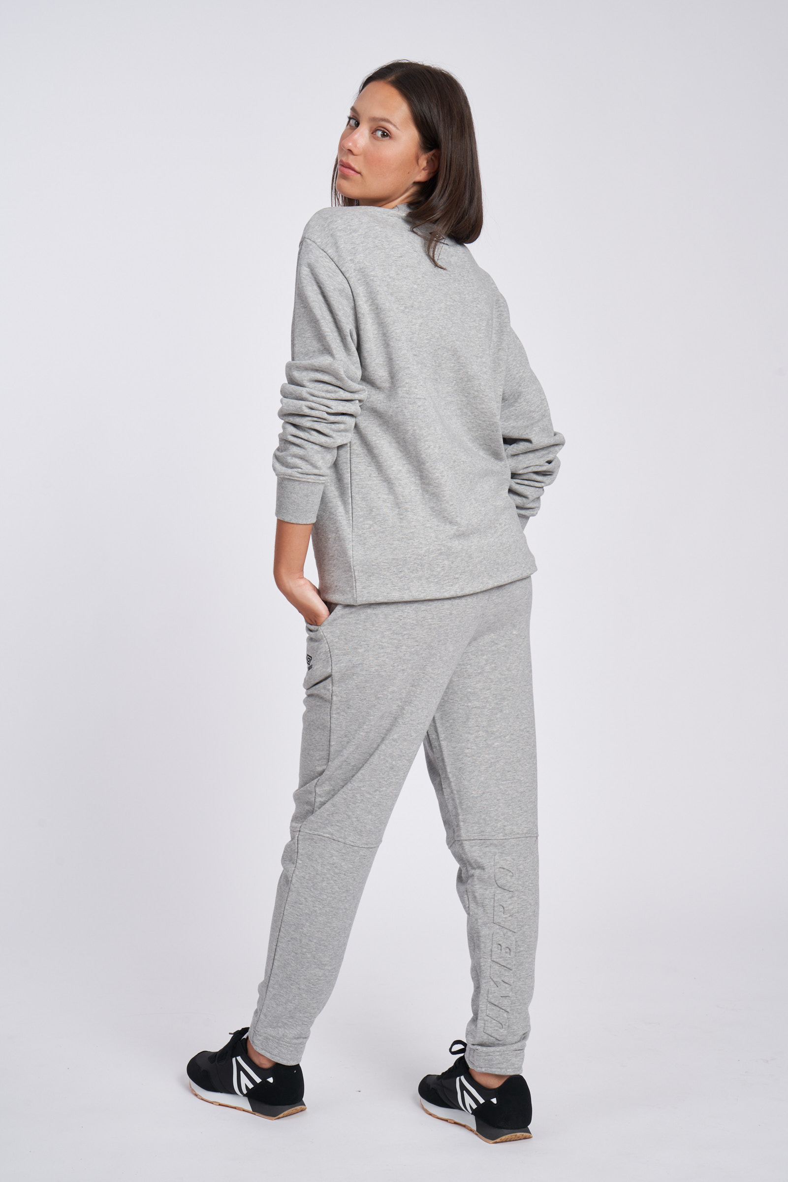 PANTALÓN UMBRO EMBOSSED LOGO JOGGER