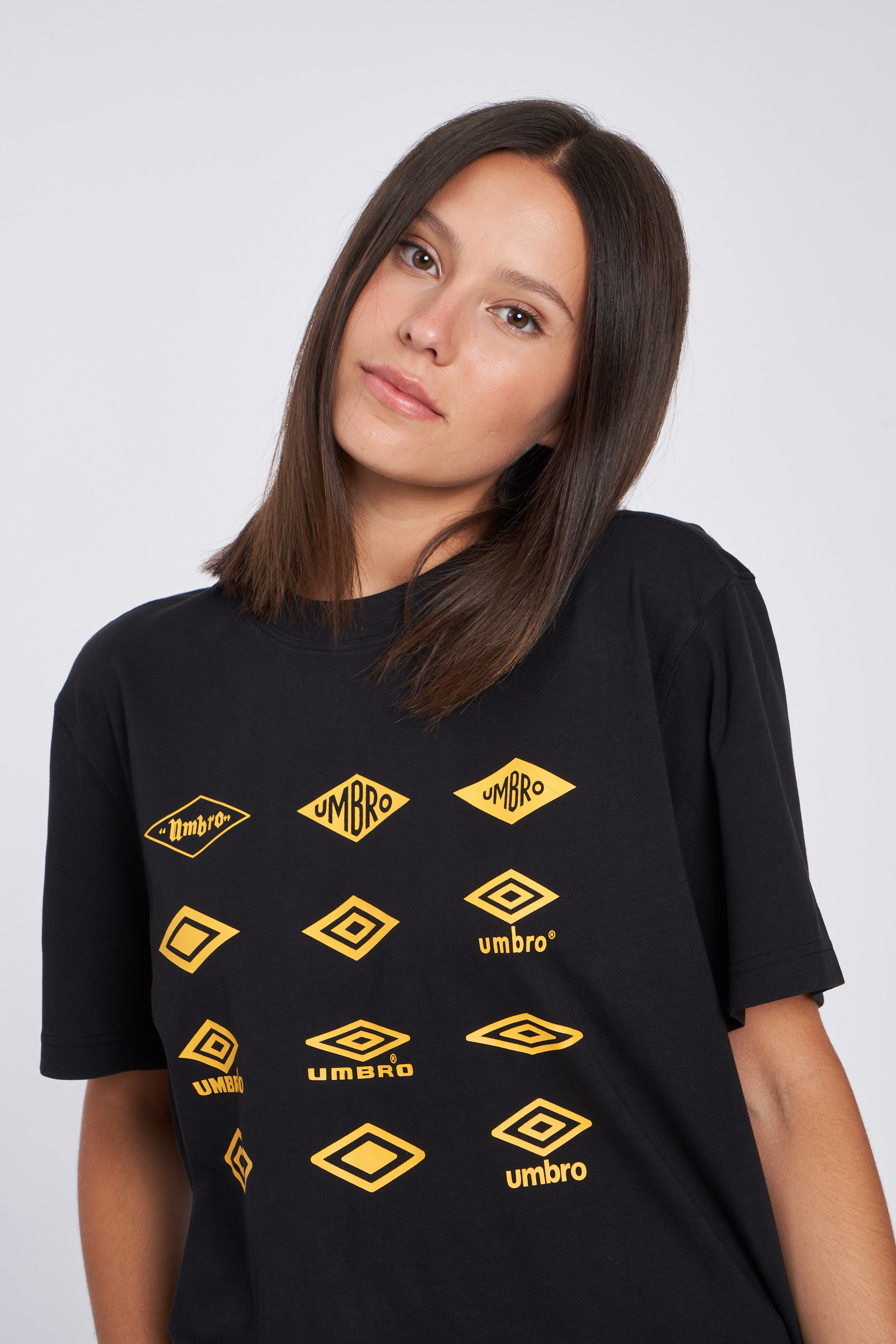 CAMISETA UMBRO HISTORIC LOGOS GRAPHIC TEE
