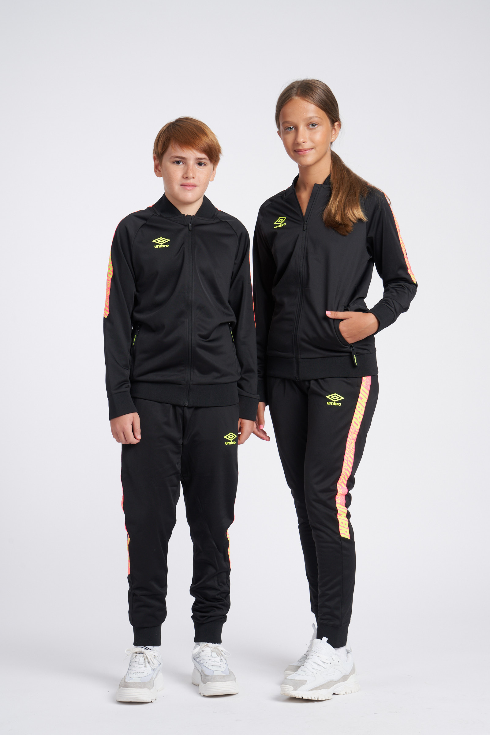 PANTALÓN UMBRO AXIS TRACK PANT - JNR