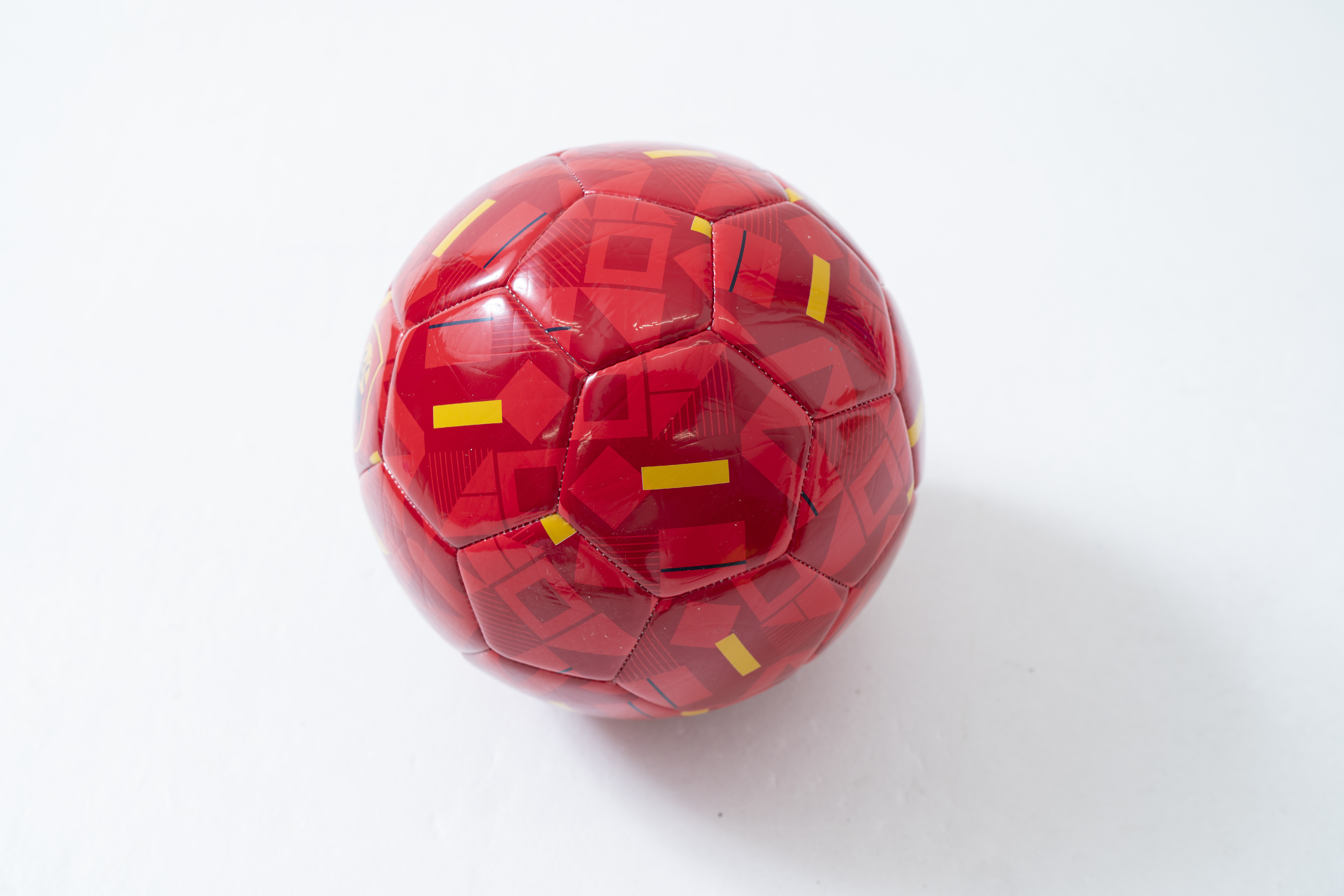 Balón Umbro Spain Supporter Ball High Risk Red / Old Gold / Dark Navy