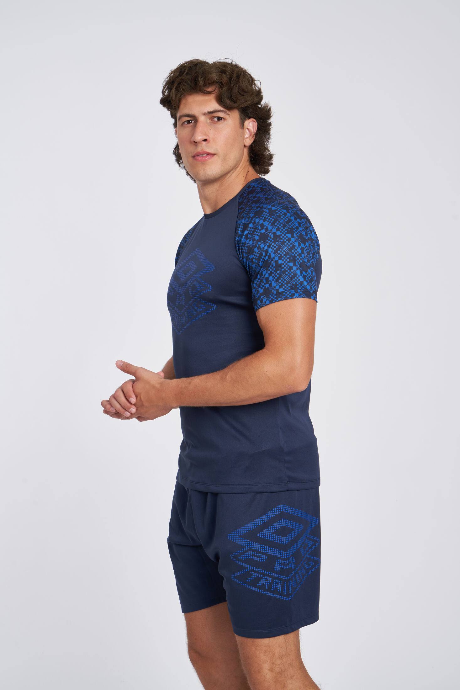 CAMISETA UMBRO PRO TRAINING ACTIVE GRAPHIC SLEEVE JERSEYDARK NAVY / REGAL BLUE