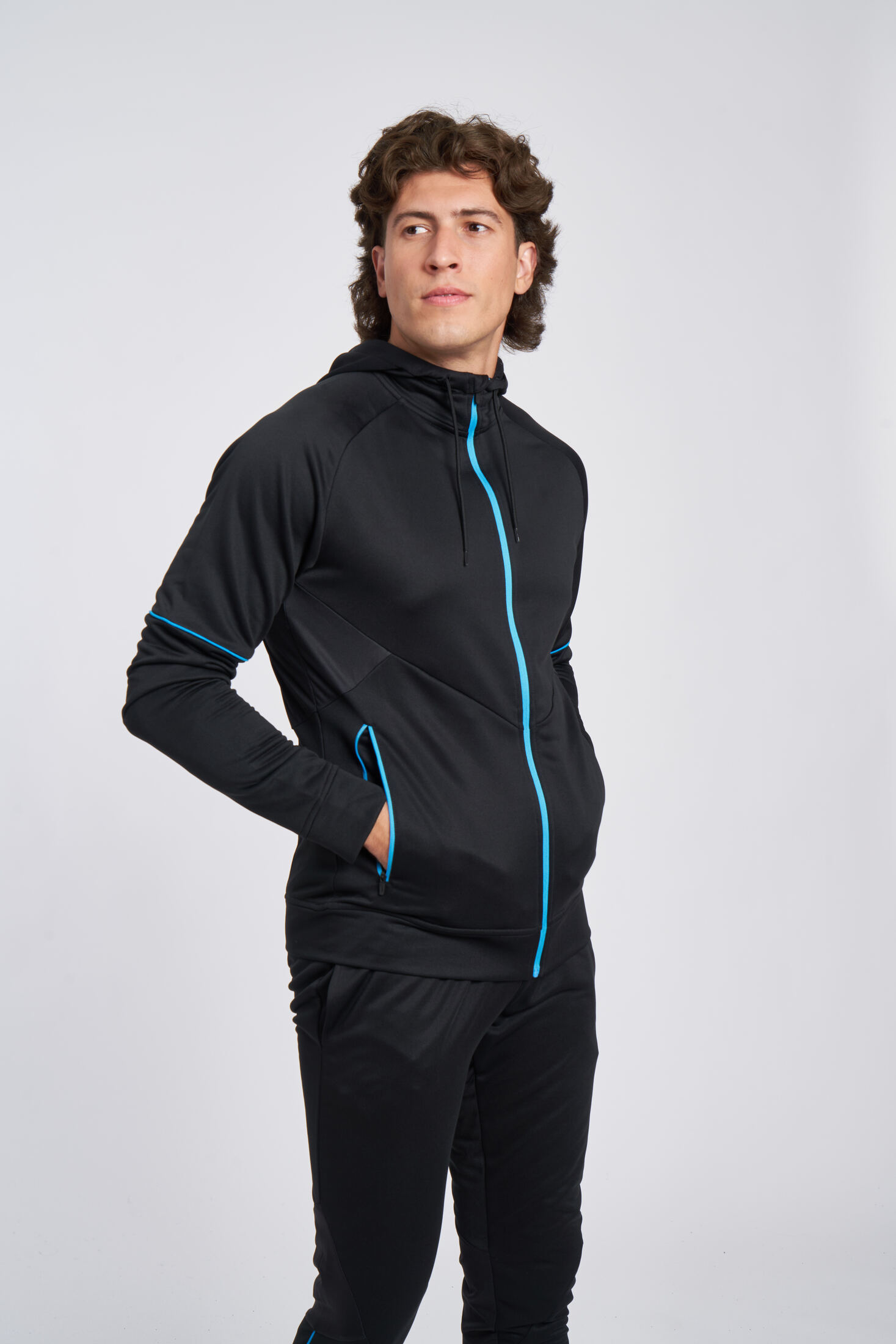 Chaqueta Umbro Pro Training Fz Hoodieblack / Malibu Blue