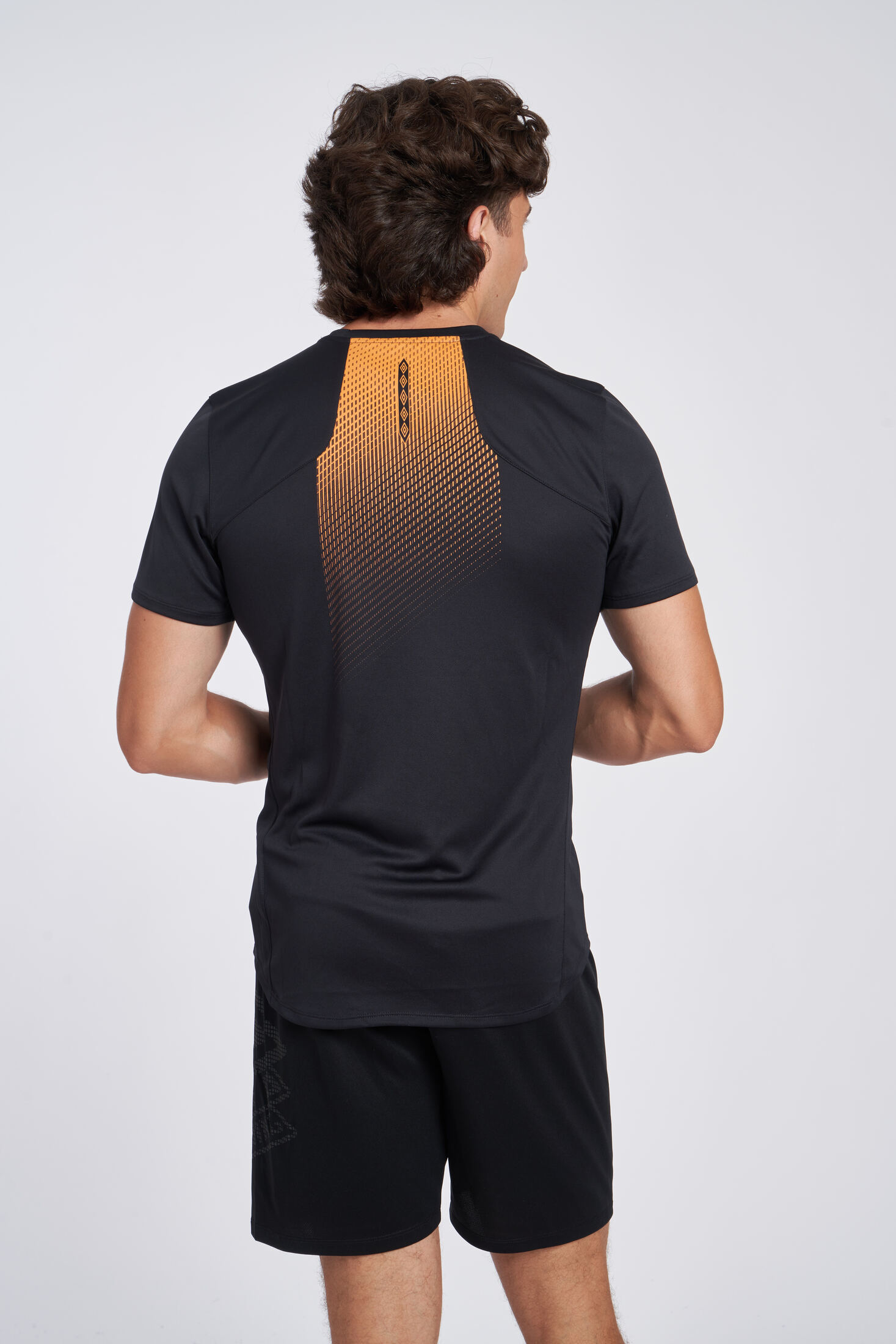Pantalón Umbro Pro Training Active Poly Shortblack / Gunmetal