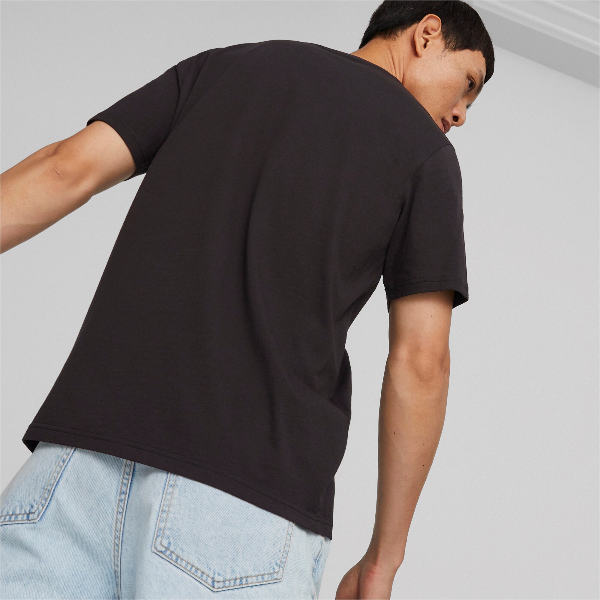 Camiseta Puma Graphics Negra