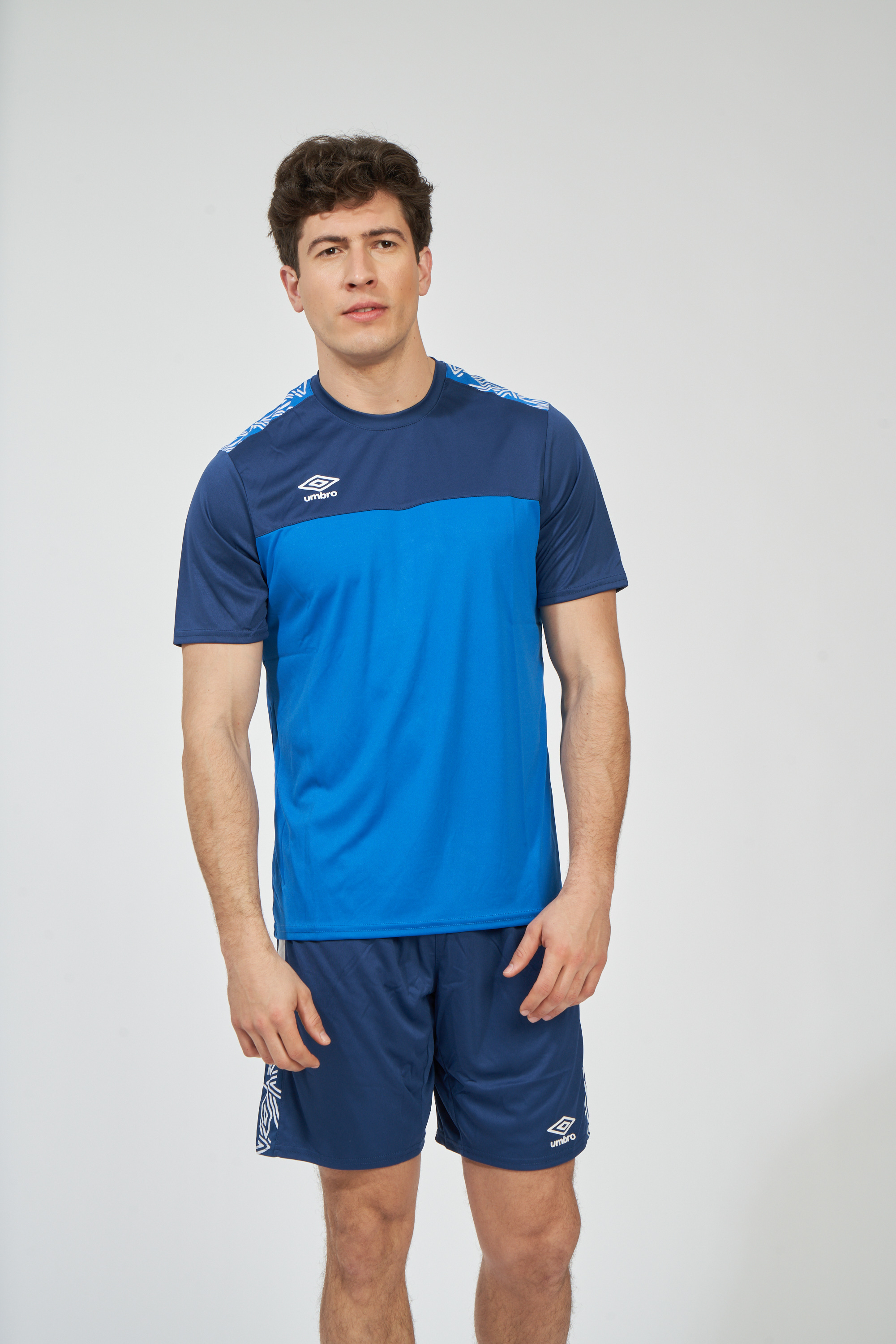 Camiseta Umbro Ness Azul / Marino