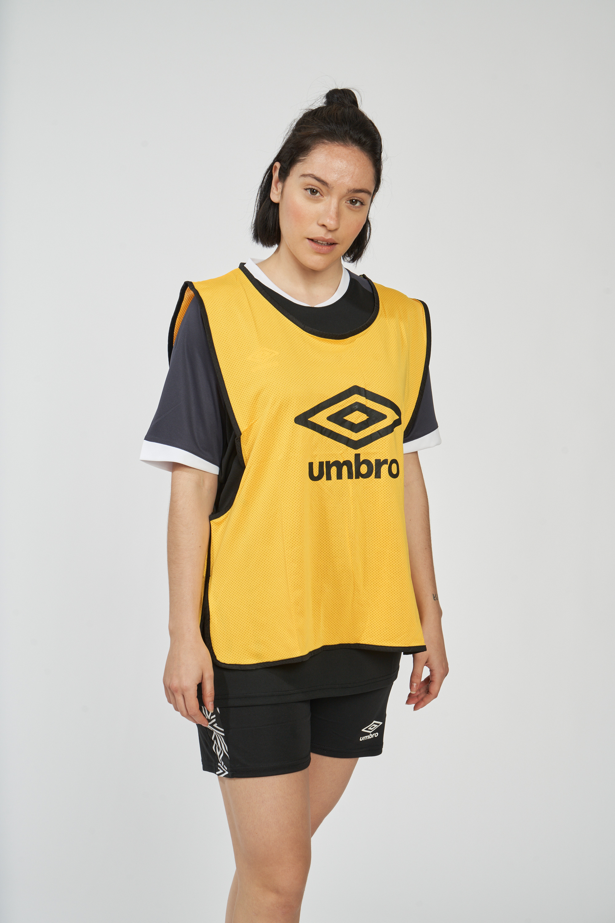 Peto Umbro Hunter Amarillo Adulto