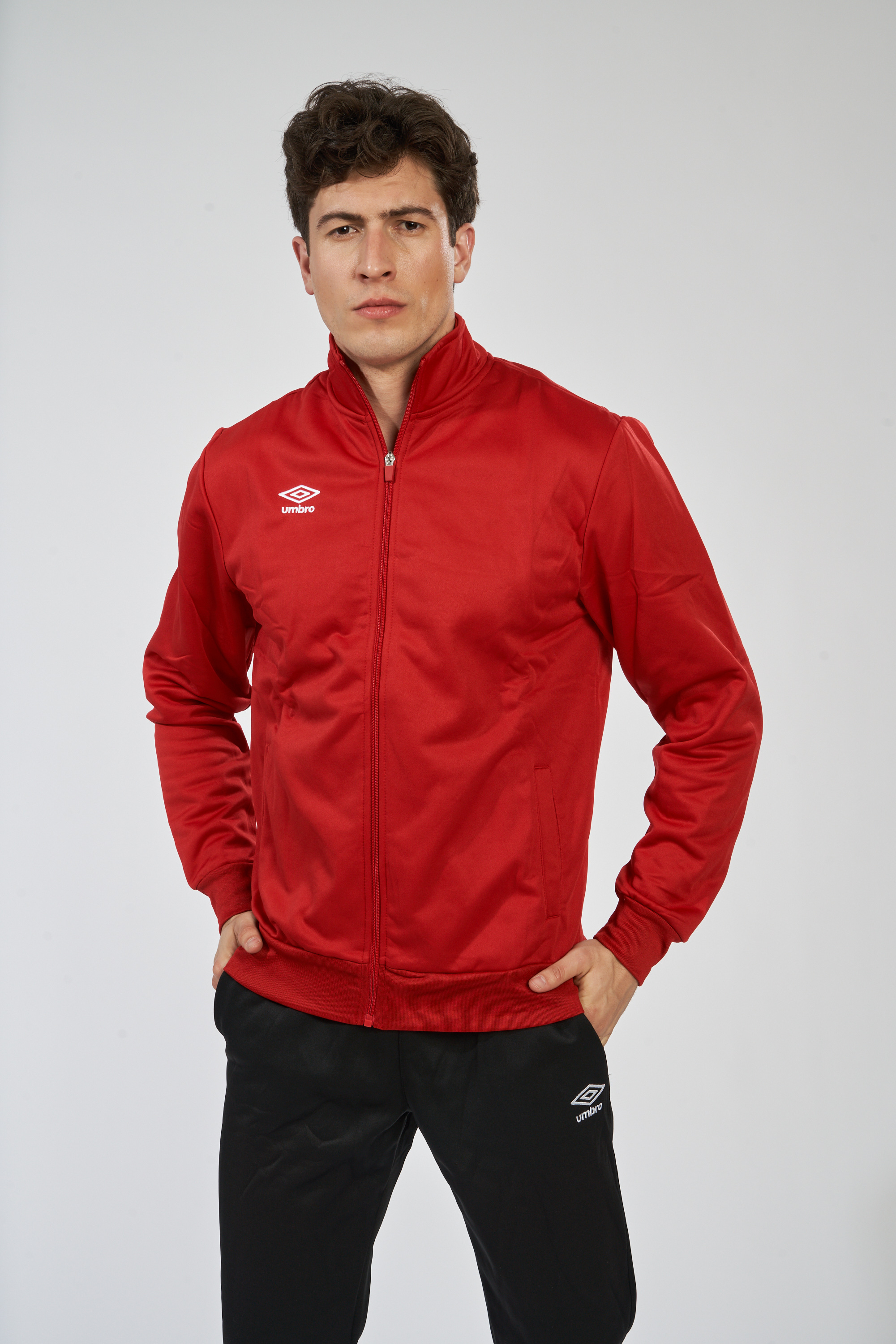 Chaqueta Deportiva Umbro Freedom Roja Adulto