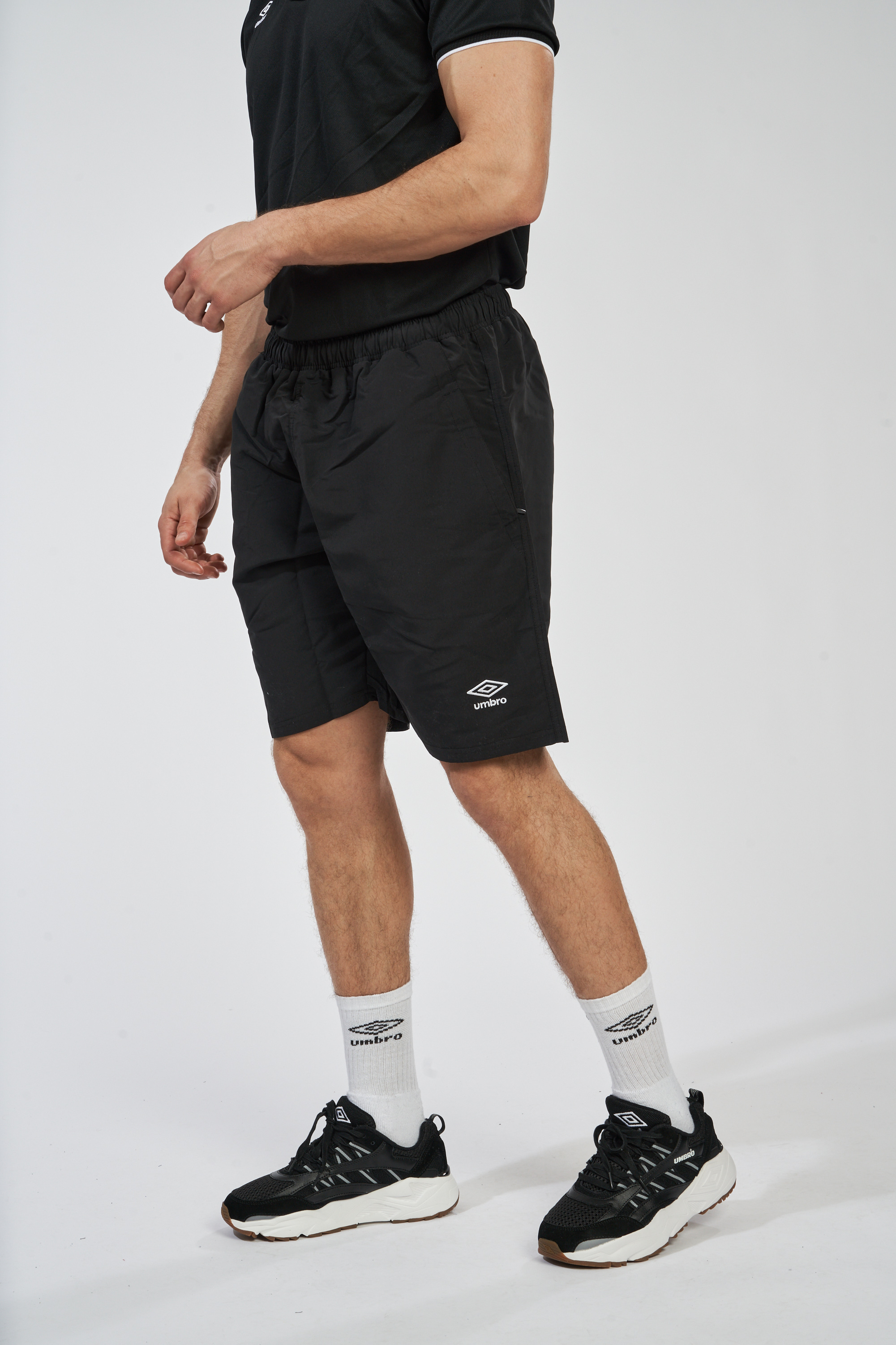 Bermuda Umbro Torch Negra Adulto
