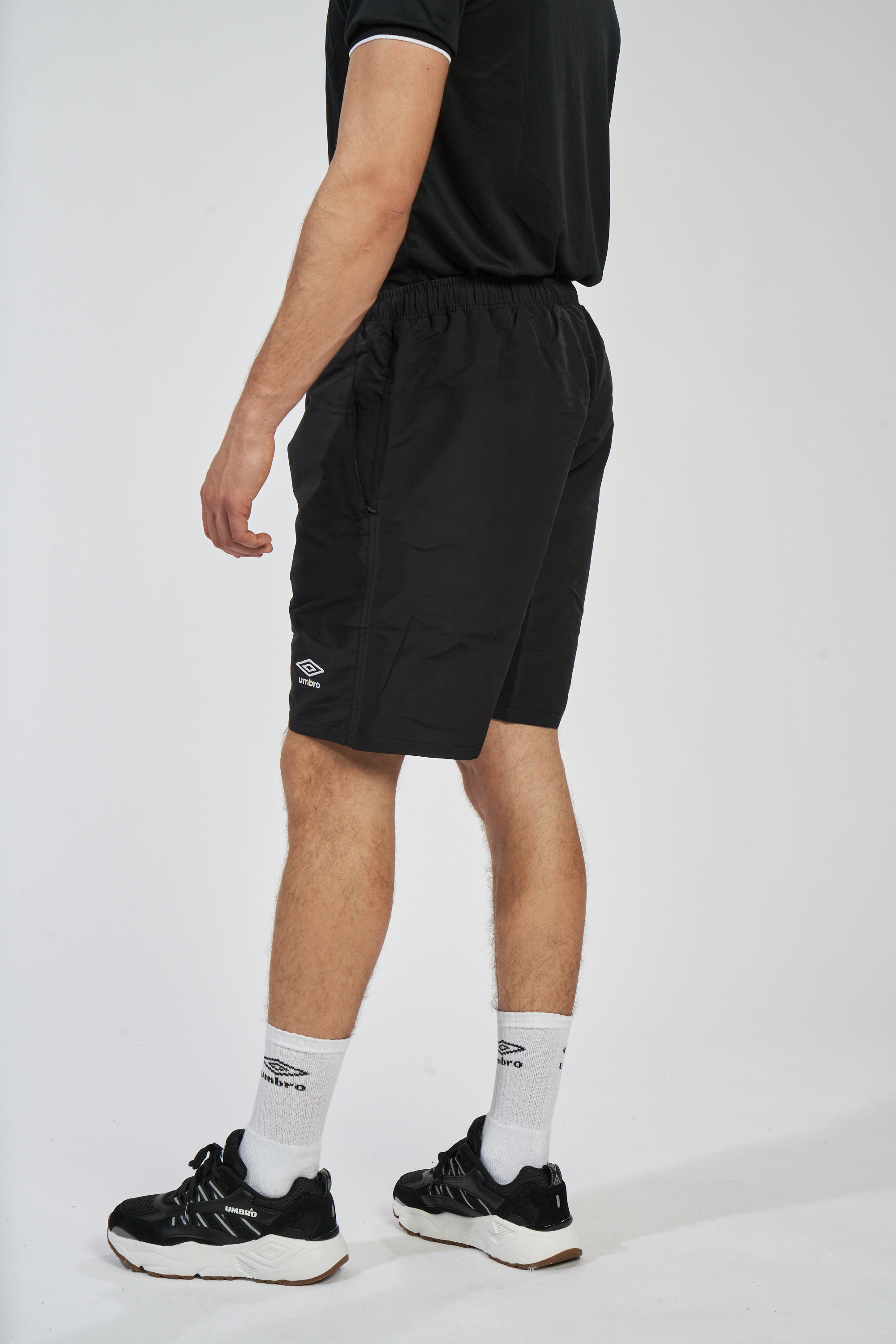 Bermuda Umbro Torch Negra Adulto