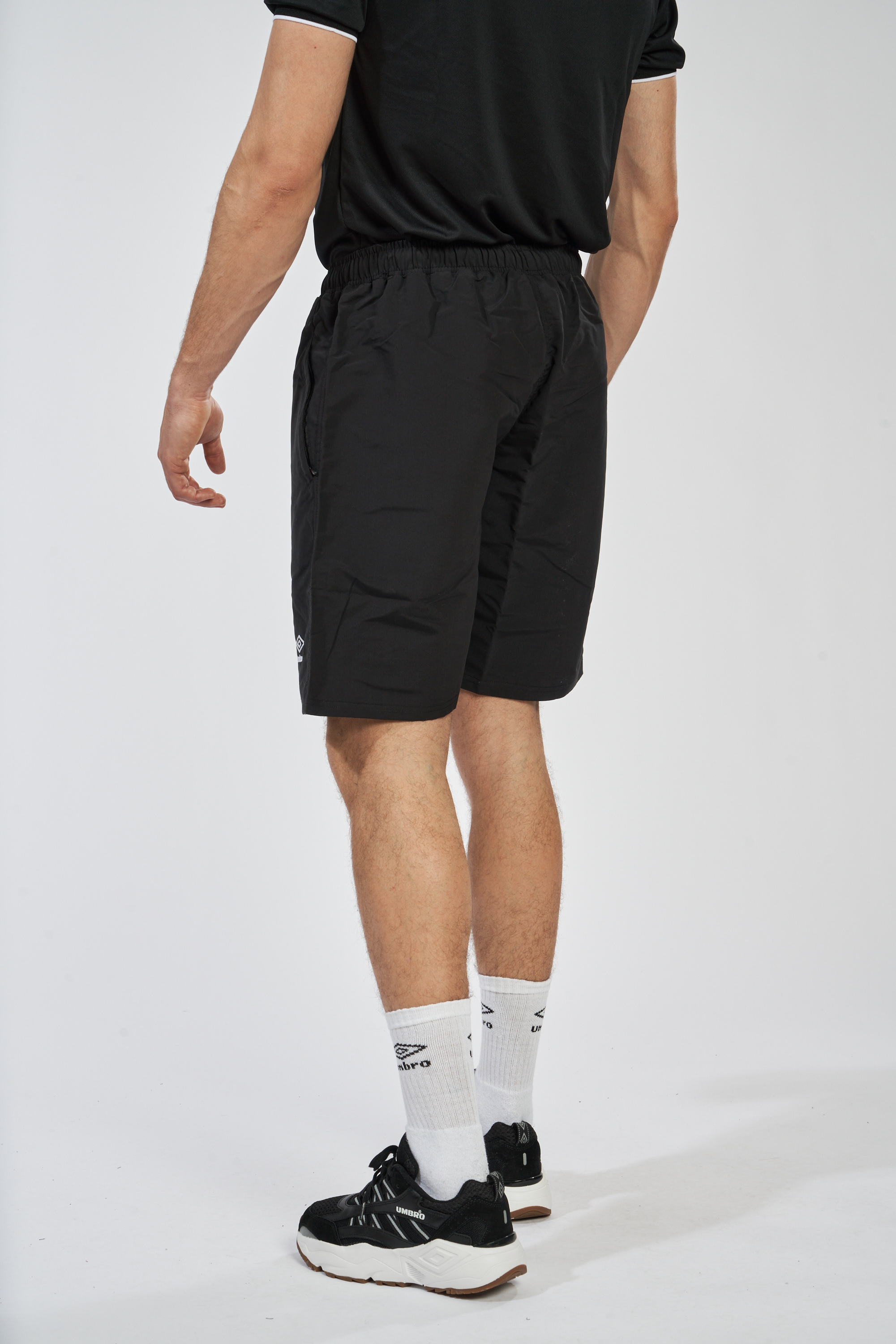 Bermuda Umbro Torch Negra Adulto