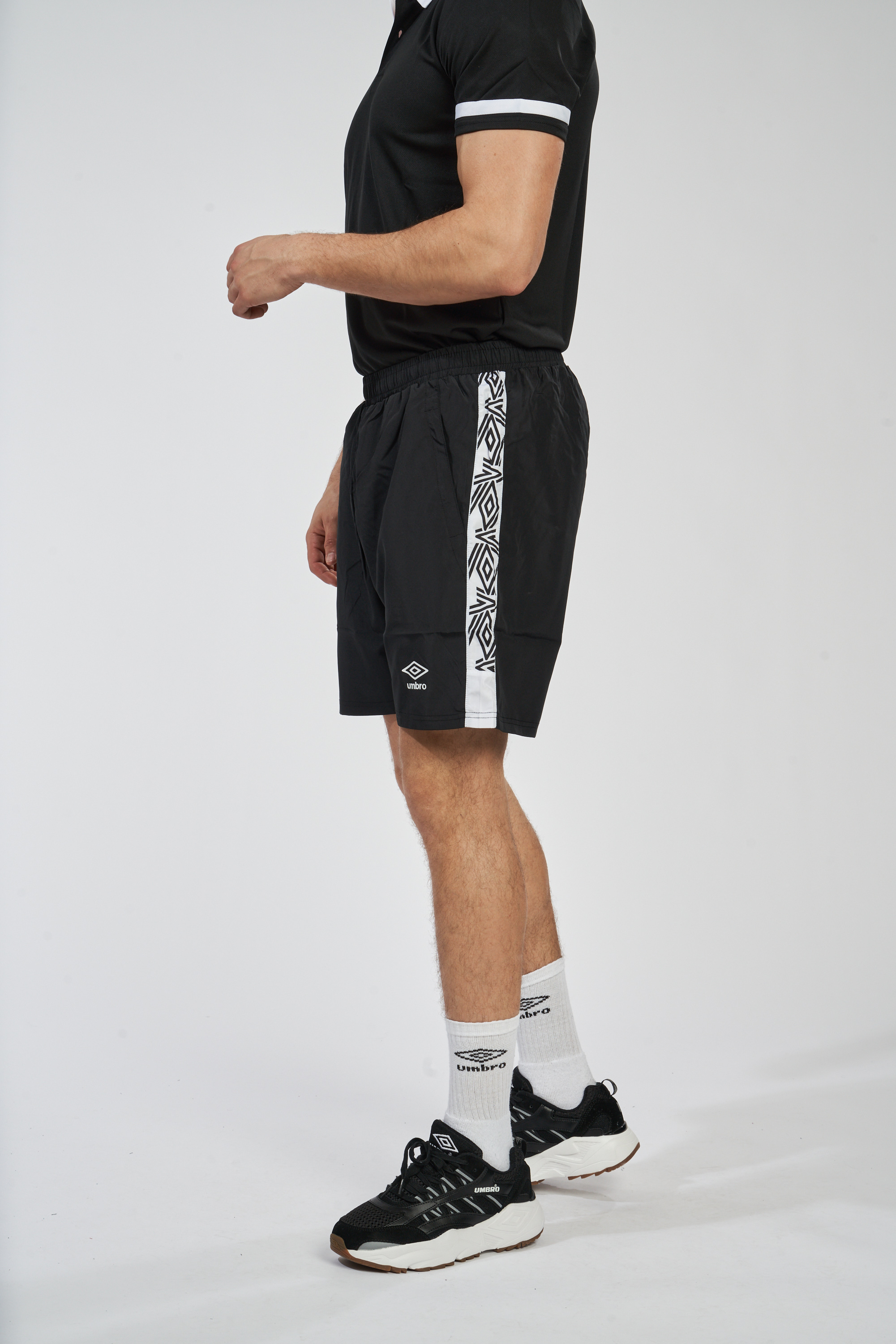 VOLTA SHORT BLACK / WHITE