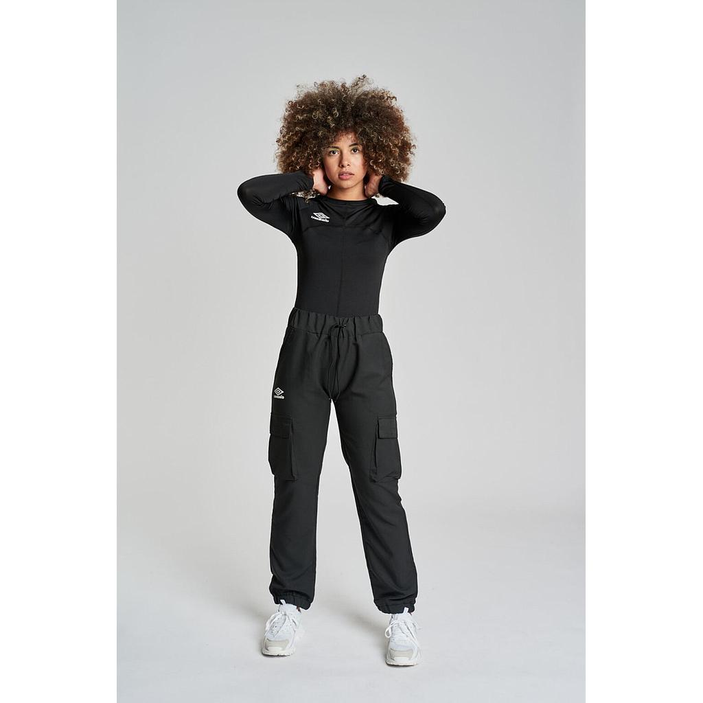 C20018-JJE-ALBA UTILITY PANT - WMNS BLACK / BRIGHT WHITE