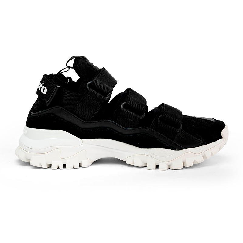 40339U-090-UMBRO FIERA - WMNS BLACK / WHITE