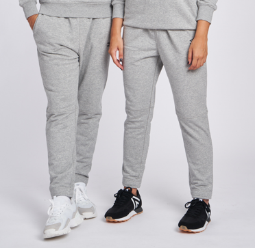 PANTALÓN UMBRO EMBOSSED LOGO JOGGER