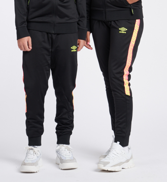 Pantalón Umbro Axis Track Pant - JNR - Black / Safety Yellow / Knockout Pink