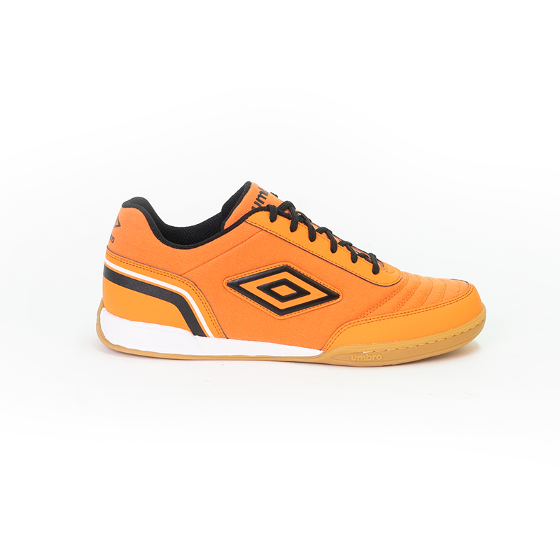 81277U-JLD UMBRO FUTSAL STREET CARROT / BLACK / WHITE